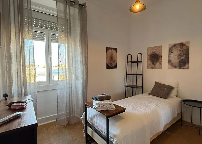 Casa Muralhas Peniche